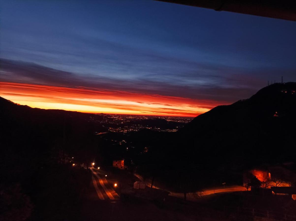 Ca' Baetti L'Antico Borgo Bed & Breakfast Roncola Bagian luar foto