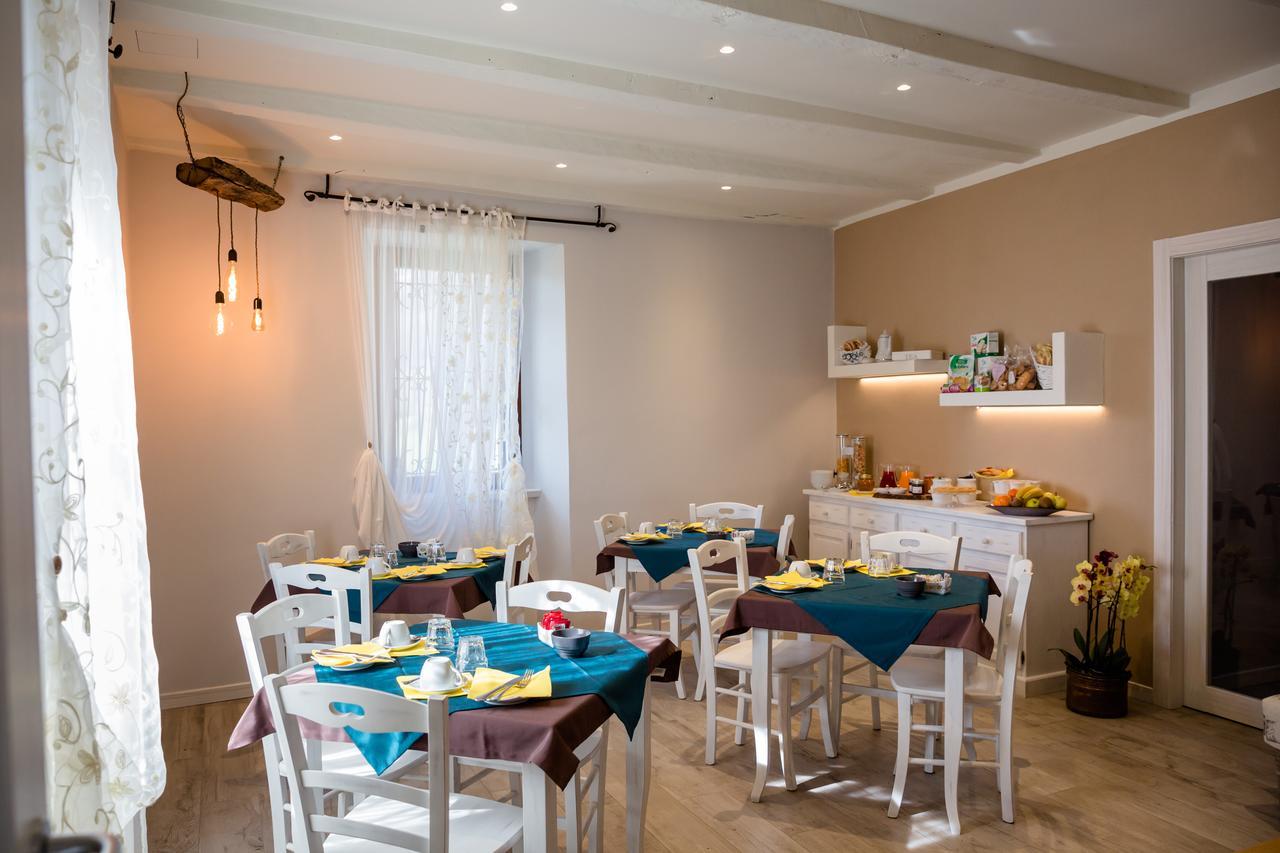 Ca' Baetti L'Antico Borgo Bed & Breakfast Roncola Bagian luar foto